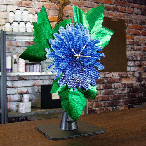 DIY Diamond Art Dahlia Clock with Rinea Foiled Paper Leaves