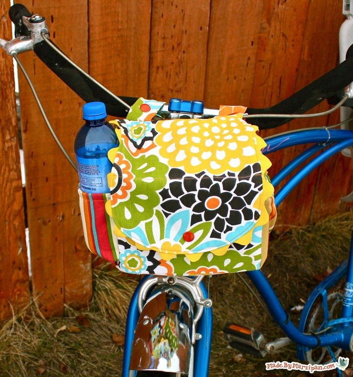 DIY Bike Handlebar Bag