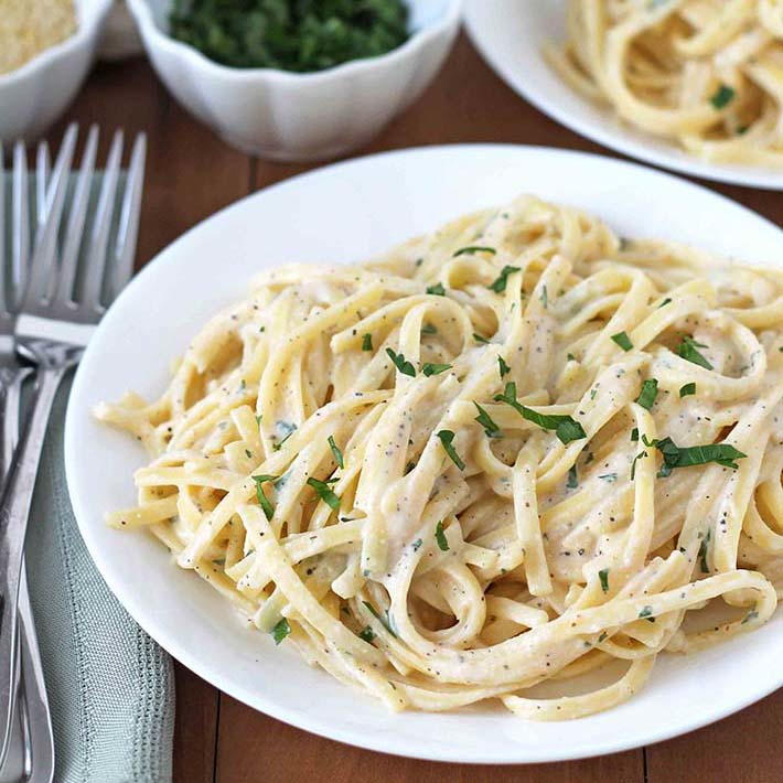 Vegan Garlic Pasta | FaveHealthyRecipes.com