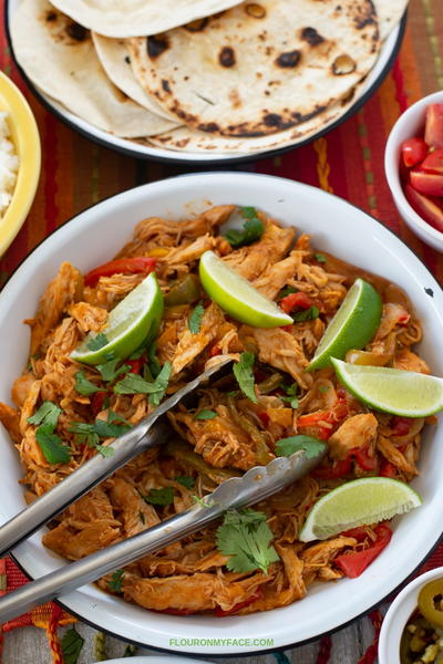 Easy Slow Cooke Chicken Fajitas Bowls Recipe