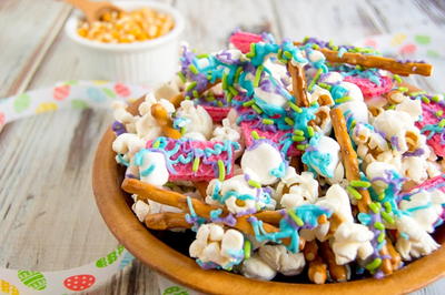 Bunny Bait (An Easy Easter Snack Mix)