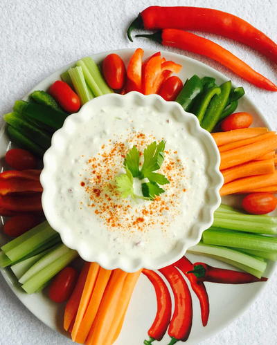 Creamy Cucumber, Fennel & Yogurt Dip