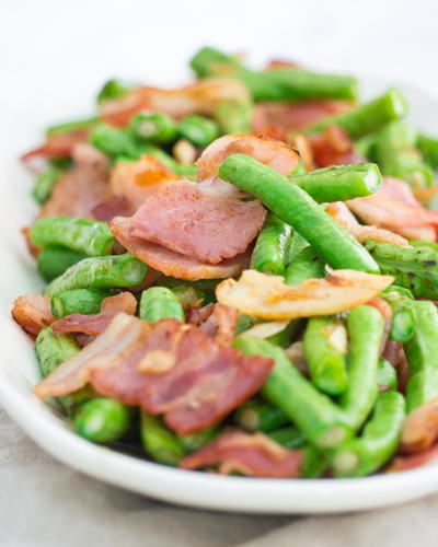 Keto-Friendly Stir Fried Yardlong Beans with Bacon