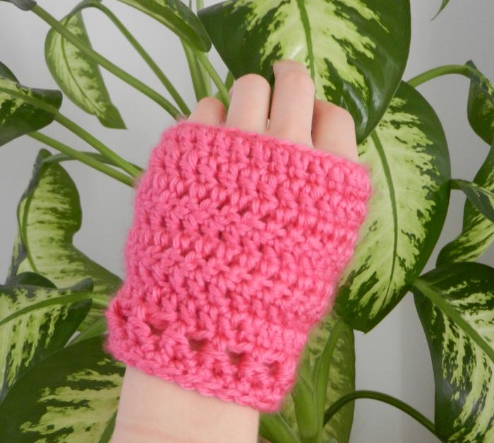 Easy Peasy Crochet Fingerless Gloves