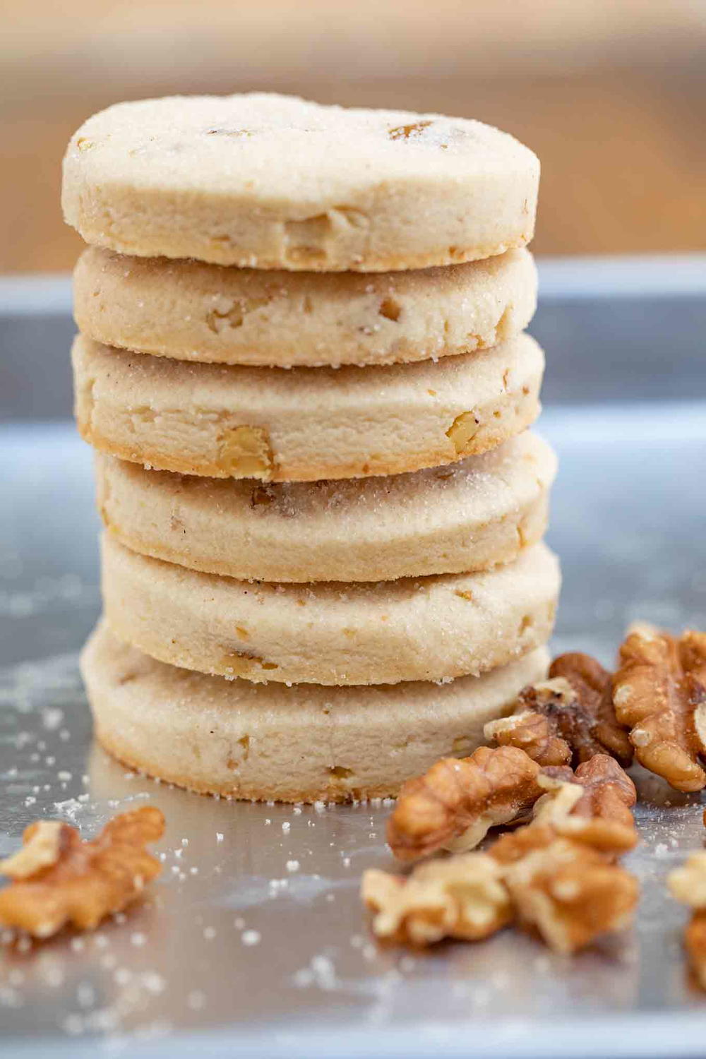 German Walnut Shortbread Cookies | TheBestDessertRecipes.com