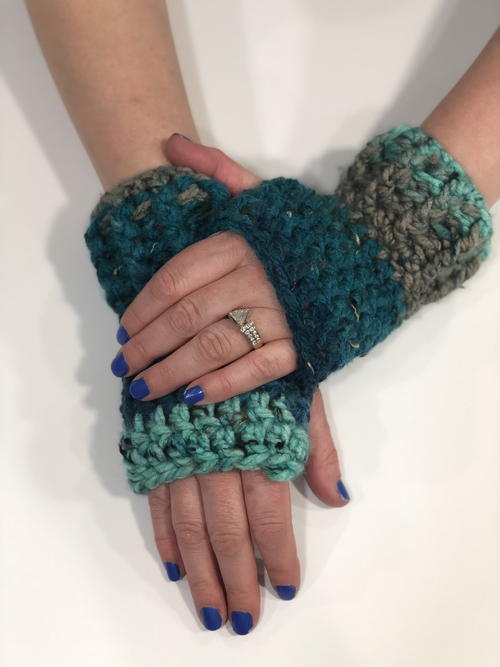 Simple Ribbed Fingerless Gloves