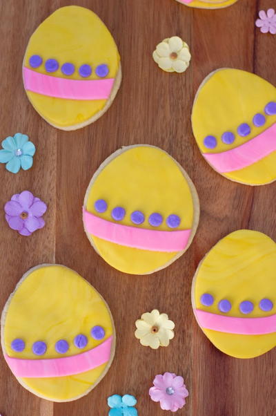 Easter Fondant Cookies