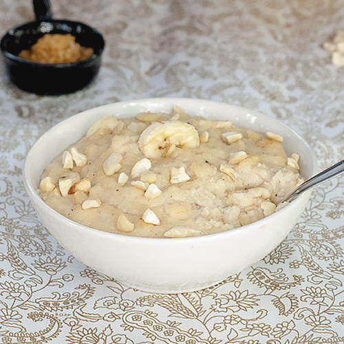Breakfast Semolina Porridge with Banana
