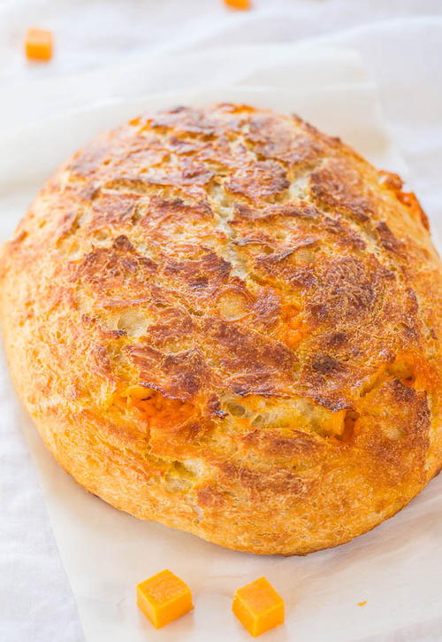 Bakery-Style Cheddar Sourdough Bread