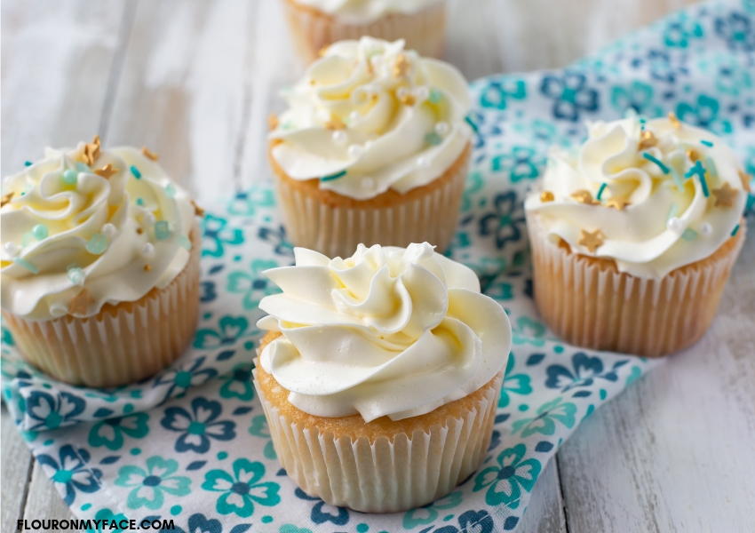Homemade Vanilla Cupcakes | AllFreeSlowCookerRecipes.com