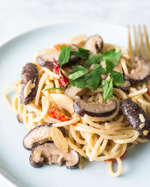 Miso Tahini Shiitake Mushroom Spaghetti