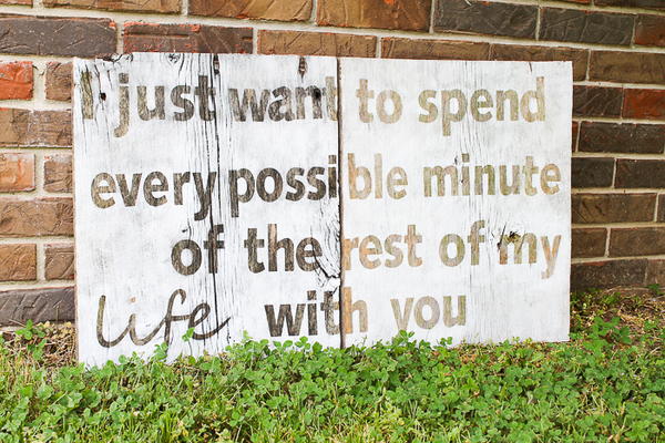Rustic Scrap Wood Sign Upcycle | DIYIdeaCenter.com