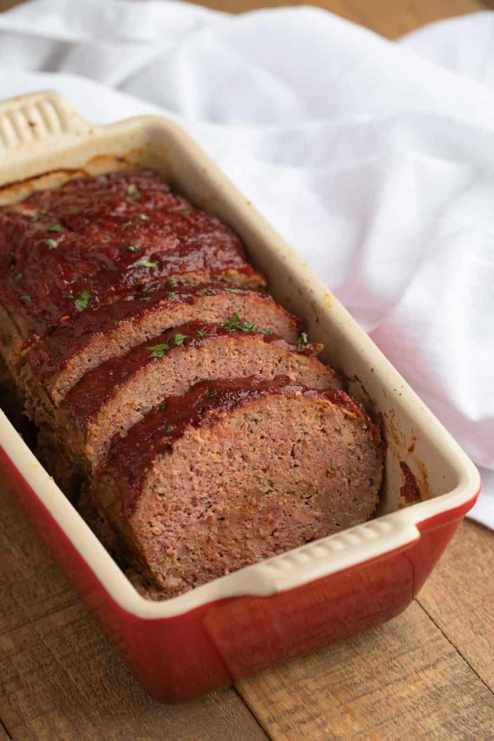 Classic Beef Meatloaf | RecipeLion.com
