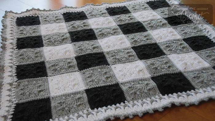 Crochet blanket CHESS • 90 x 130 top cm