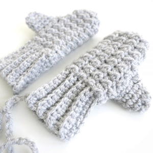 Baby Moss Stitch Mittens Crochet Pattern Allfreecrochet Com