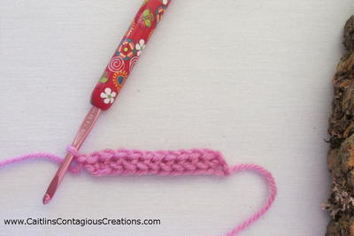 Learn to Crochet Foundation Chain Stitches - Easy Lesson