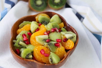 Kiwi Fruit Salad With Honey Citrus Dressing
