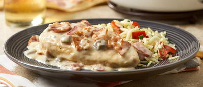 Skillet Chicken with White Wine Sauce and Bacon