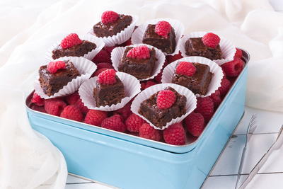 Raspberry Brownie Bites