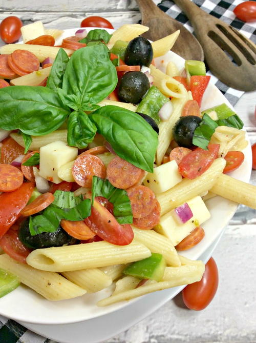 Delicious Pizza Salad Recipe