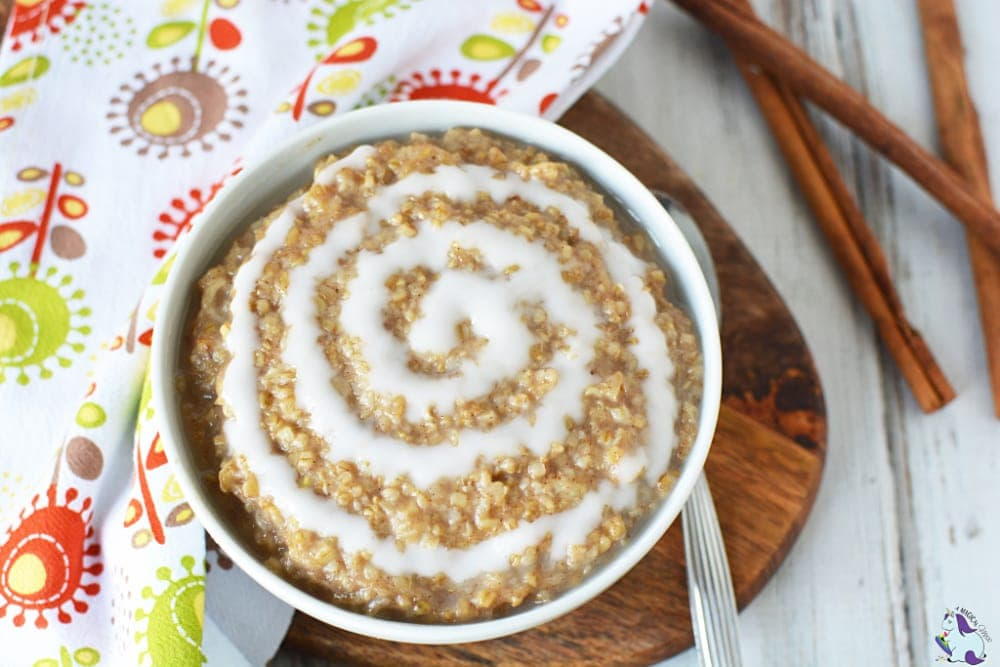 Cinnamon Roll Oatmeal