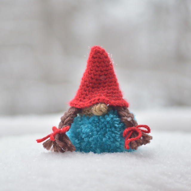 Mini Pom-Pom Crochet Gnome Pattern