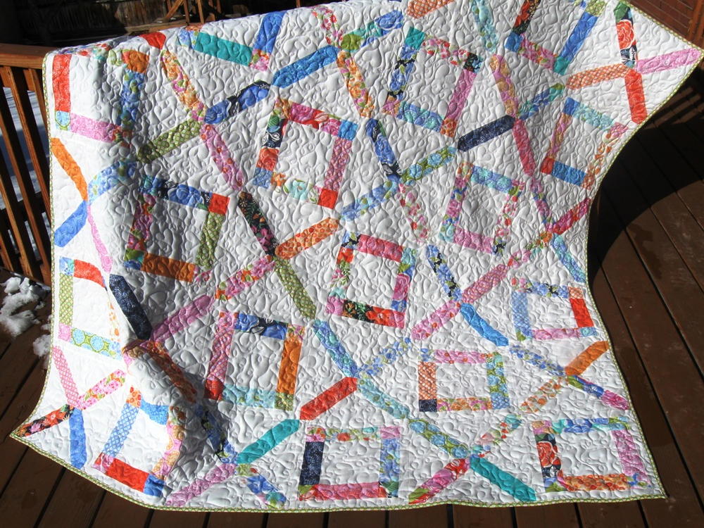 Hugs Before Kisses Quilt | FaveQuilts.com