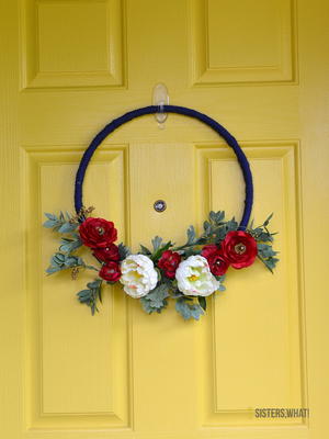 Modern 4th of July Floral Wreath