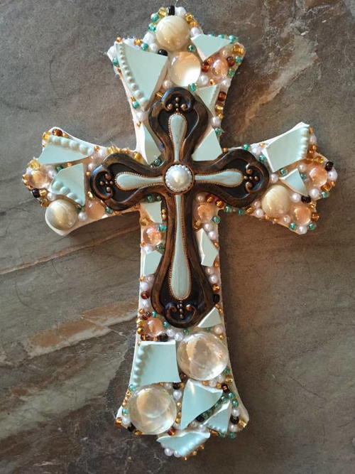 Beautiful Mosaic Cross Craft from Broken Plates