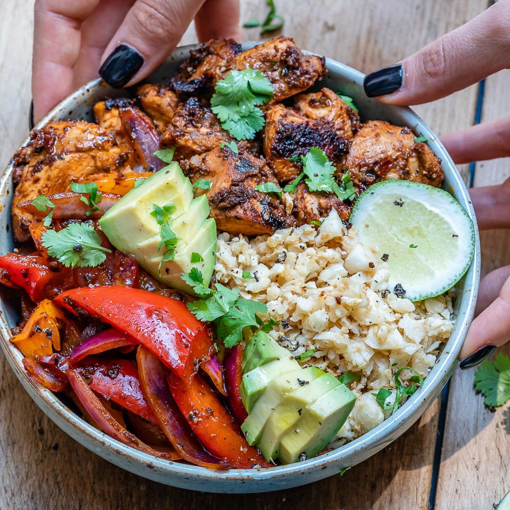 Chipotle Chicken Bowl With Cauliflower Rice Paleo/Whole30