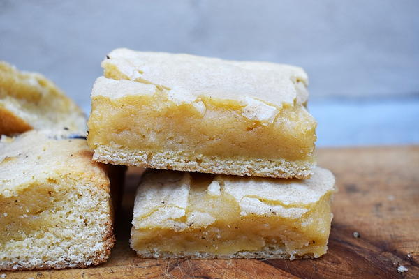 Chewy White Chocolate Brownies