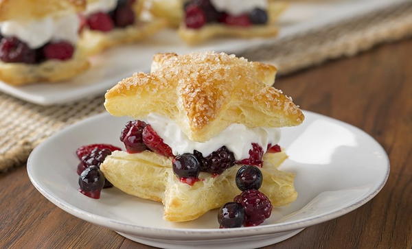 Mini Berry Cream Puffs