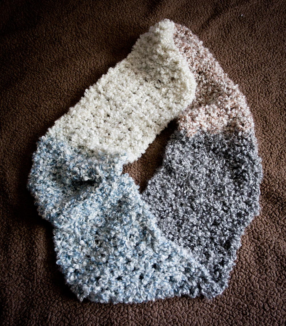 Homespun Crochet Infinity Scarf Pattern - Hooked on Homemade Happiness