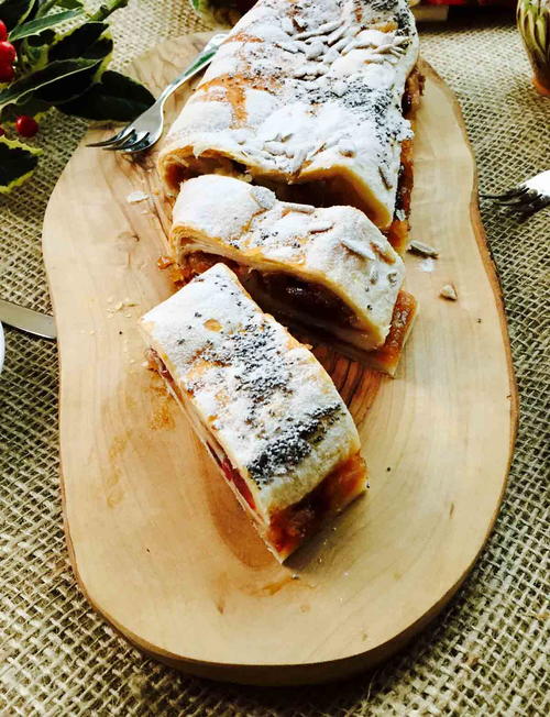 Quick N Yummy Apple Strudel