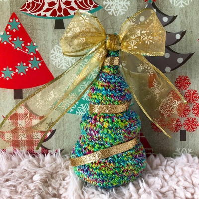 O' Whimsical Crochet Christmas Tree Pattern