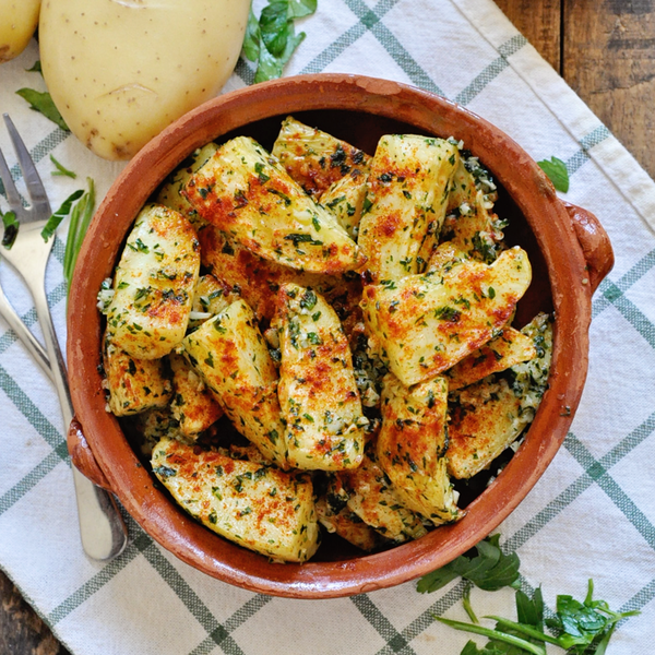 Spanish Roasted Potatoes ¨Al Ajillo¨ with Garlic & Parsley