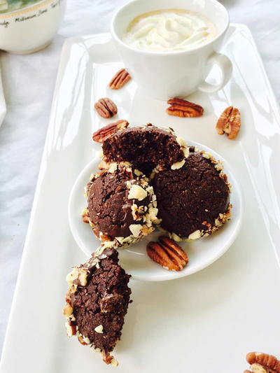 Flaxseed, Cacao and Pecan Nuts Cookies