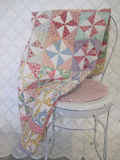 Cheery Vintage Pinwheel Quilt