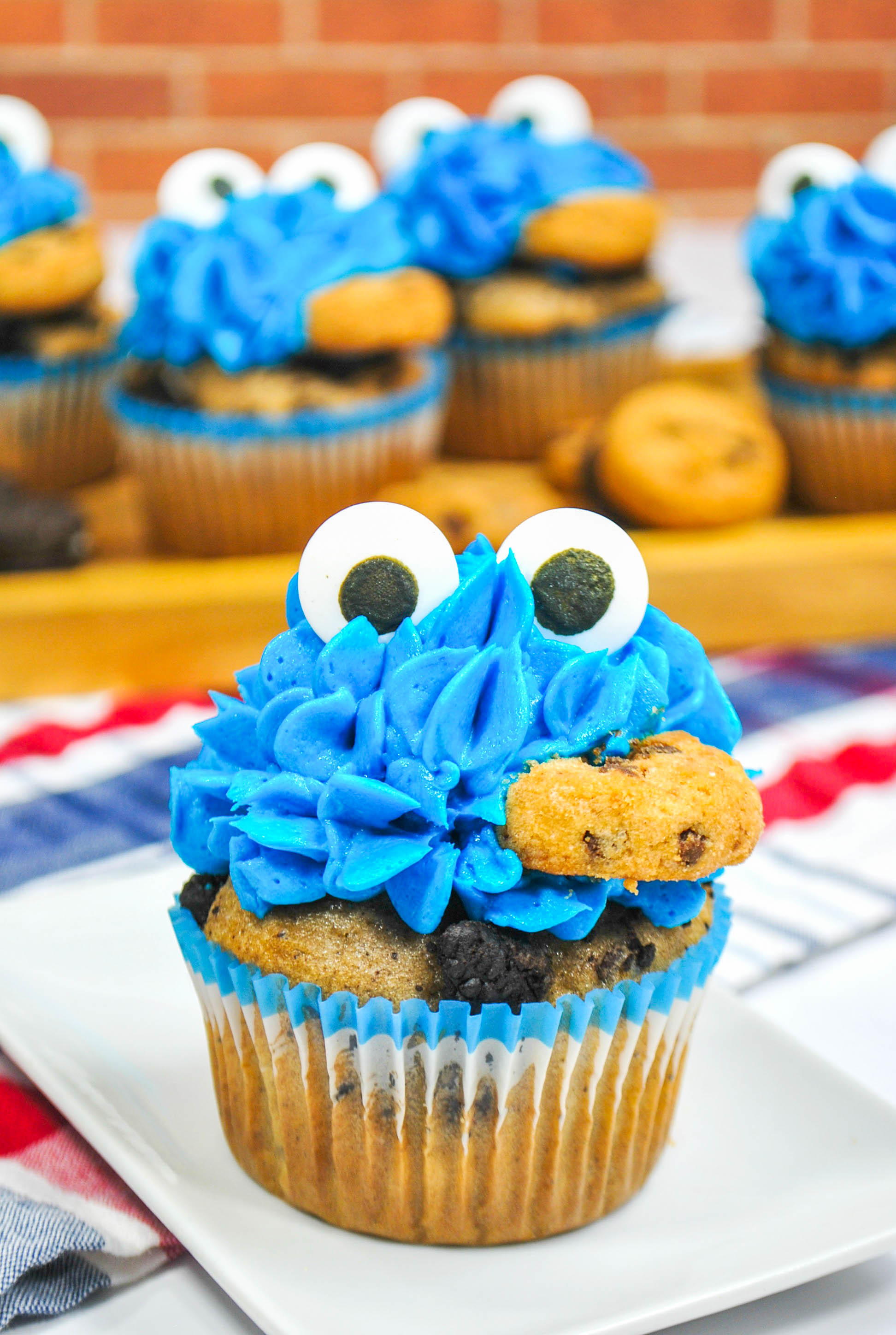 Cookie Monster Cupcakes