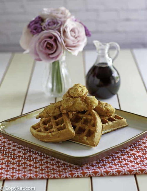 Copycat Grand Lux Cafe Chicken and Waffles