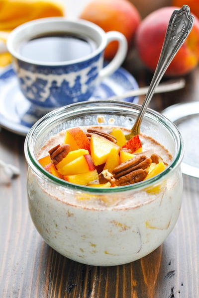 Peach Cobbler Overnight Oatmeal