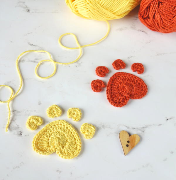 Crochet Heart Paw Print Applique