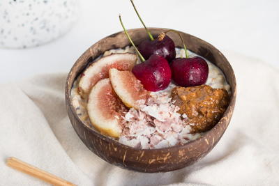 Overnight Oats with Almond Butter, Brown Rice Flakes, Cherries & Fig