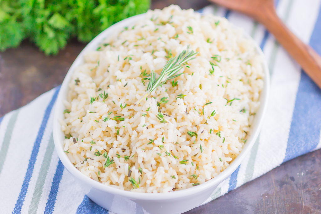 Garlic Herb Rice | FaveSouthernRecipes.com