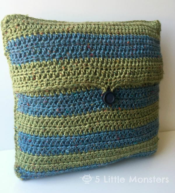Trendy Sea Breeze Crochet Pillow Pattern
