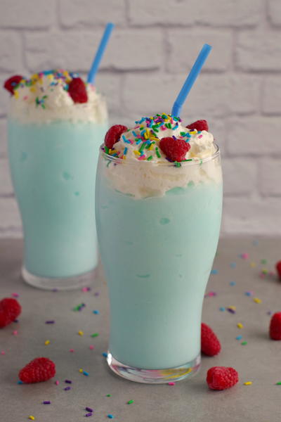 Creamy Coconut Blue Raspberry Slushie