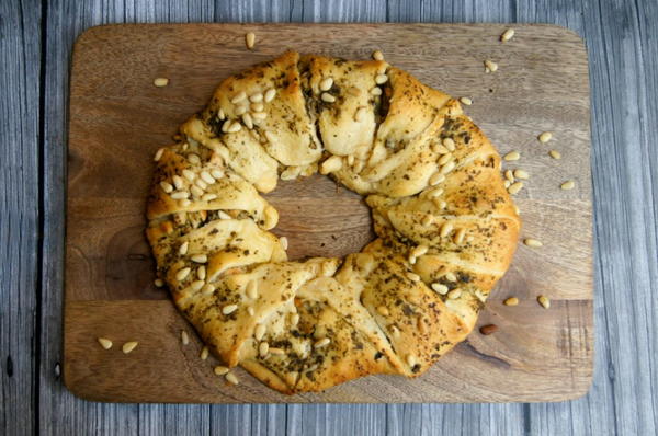 Pesto Chicken Crescent Ring