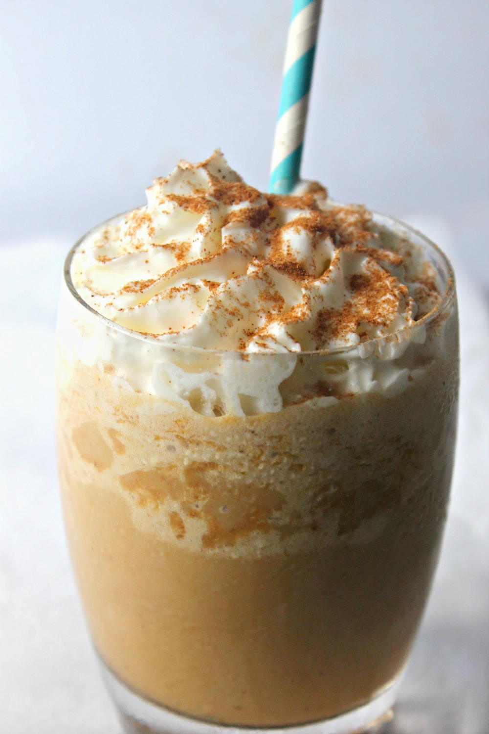 Homemade Pumpkin Spice Frappe | RecipeLion.com