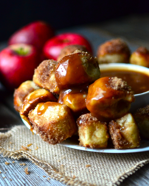 Apple Cinnamon Pretzel Bites