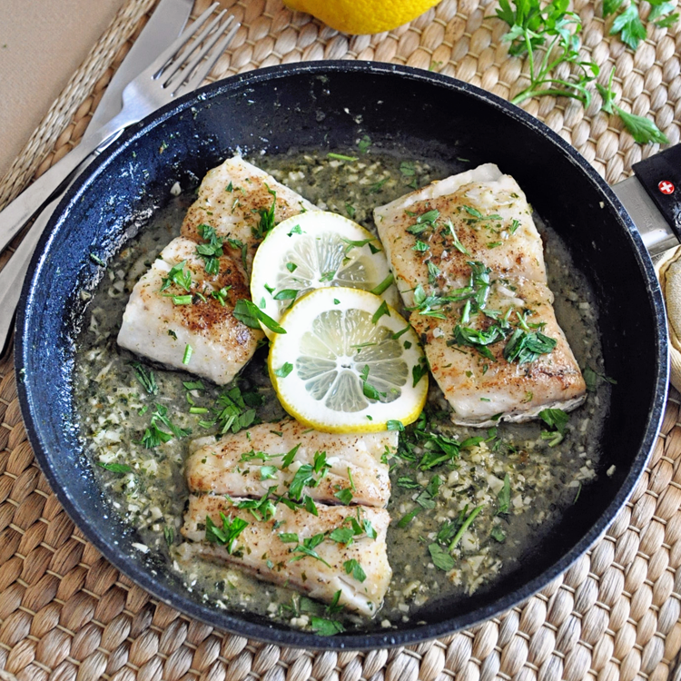 Spanish Hake in Green Sauce Merluza en Salsa Verde Recipe | RecipeLion.com